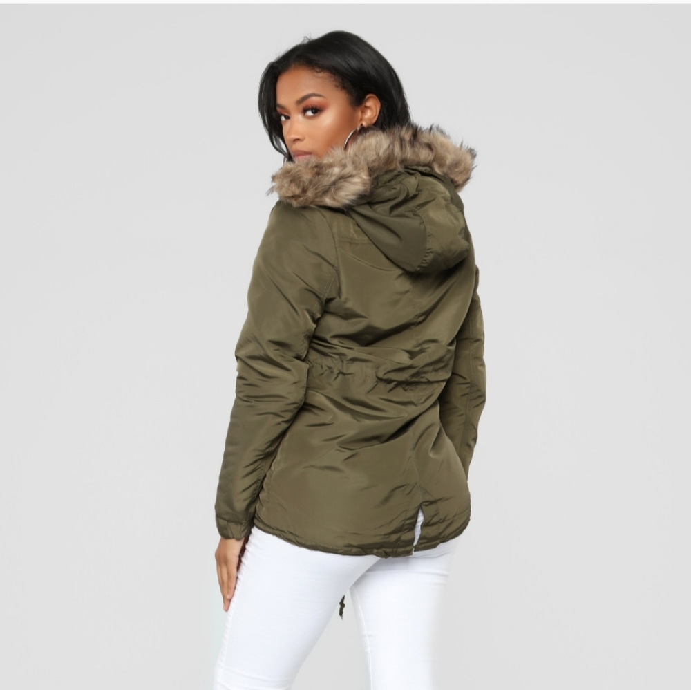 Gorgeous Green 🌲🍂 Fur Trim 🦁 Jacket